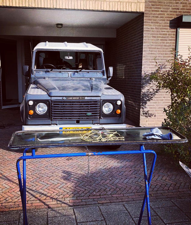 land rover voorruit vervangen